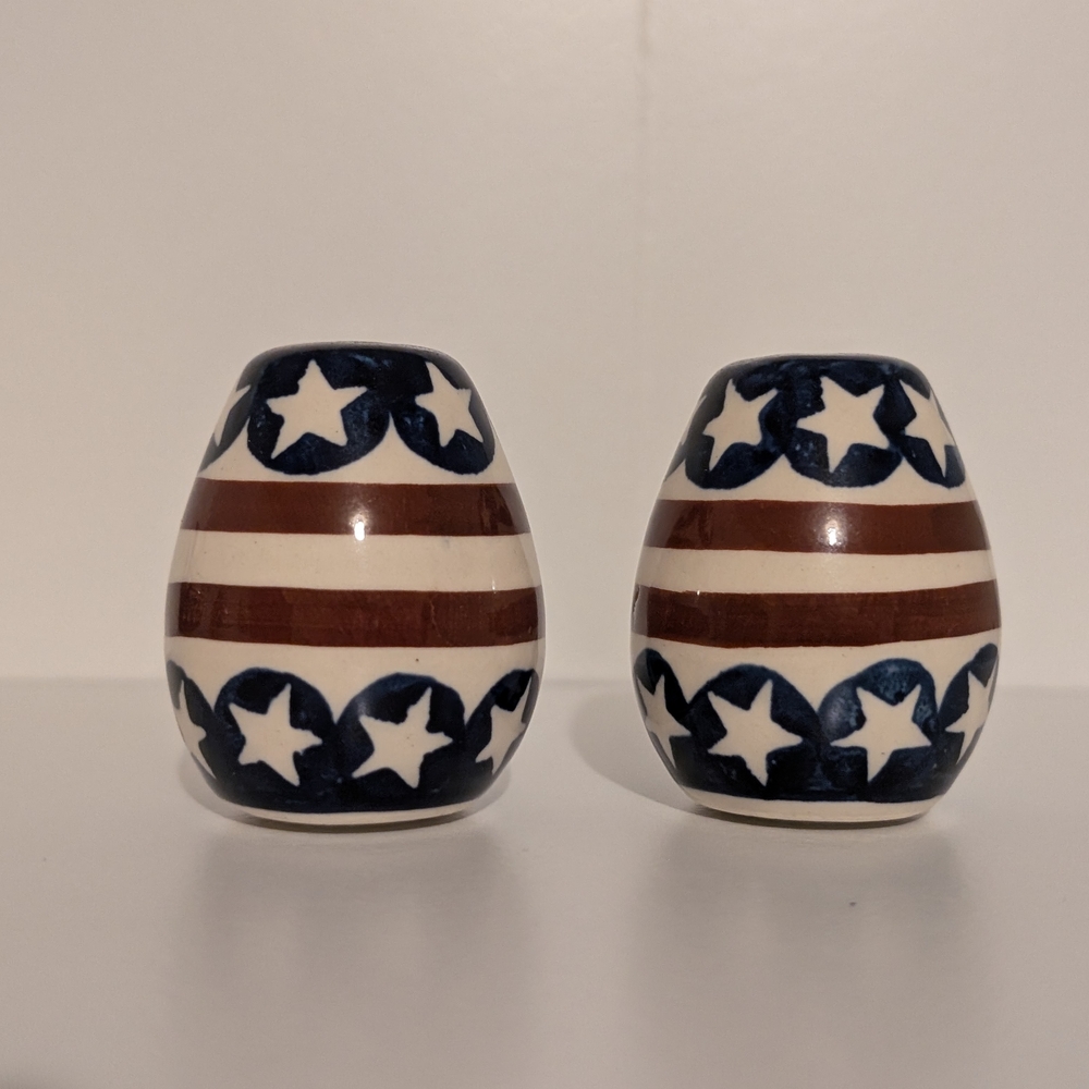 BOLESLAWIEC Polish Pottery Salt And Pepper Shakers Stars Stripes Hand Painted